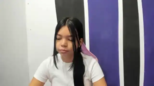 shy luna18 online show from January 18, 1:14 pm