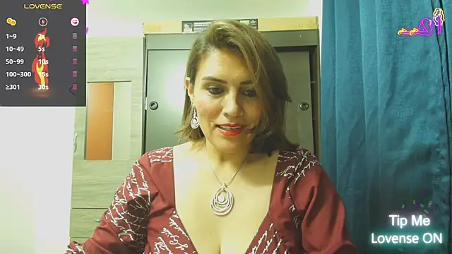 Snapshot of Marysexy73 chatting on September 18, 10:18 am Marysexy73 online show from September 18, 10:18 am