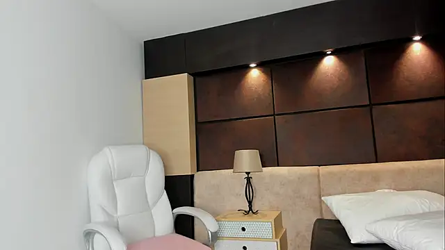 Snapshot of CandelaMartineez chatting on October 13, 6:42 pm CandelaMartineez online show from October 13, 6:42 pm