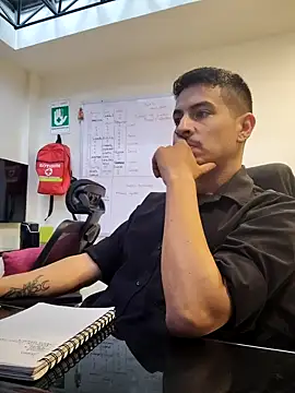 Snapshot of Juann-cock chatting on November 25, 4:07 pm Juann-cock online show from November 25, 4:07 pm