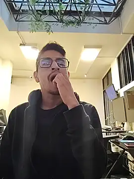 Juann-cock online show from May 17, 10:32 pm