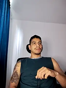 Snapshot of Juann-cock chatting on November 26, 2:17 pm Juann-cock online show from November 26, 2:17 pm