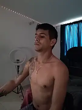 Juann-cock online show from February 9, 9:35 pm