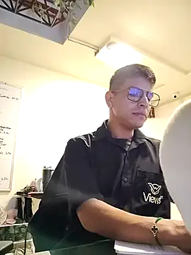 Juann-cock online show from December 18, 10:35 pm