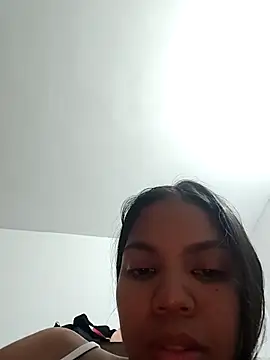 CloeeHills  online show from October 7, 12:55 am