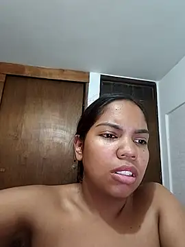 CloeeHills  online show from October 18, 6:54 pm