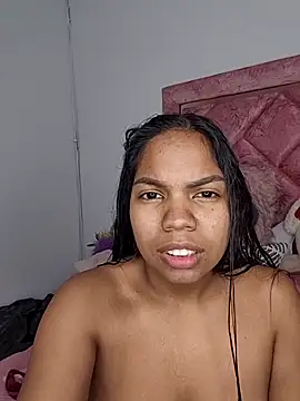 CloeeHills  online show from September 22, 12:11 pm