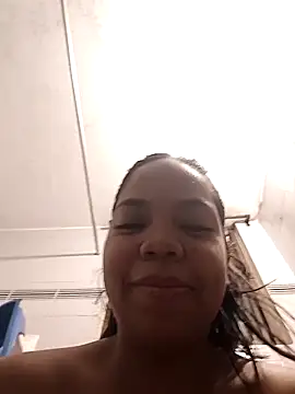 CloeeHills  online show from October 4, 10:17 am