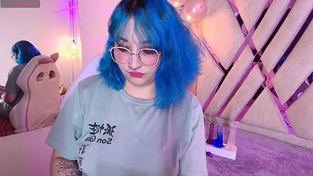 Lilith curvy online show from October 3, 8:10 pm