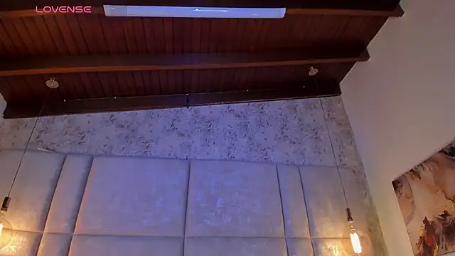 Mily Vermont online show from February 14, 7:47 pm