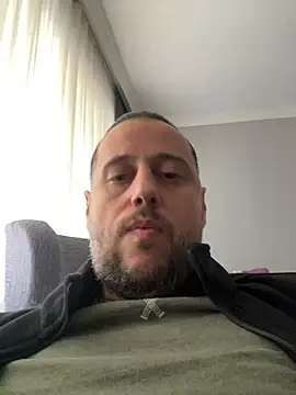 Snapshot of paleron34 chatting on May 4, 9:56 am paleron34 online show from May 4, 9:56 am