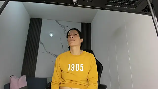 ShaunaDream online show from September 26, 2:51 am