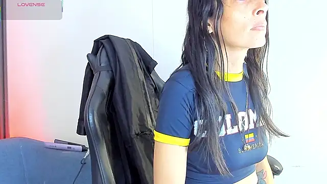 ShaunaDream online show from February 18, 4:43 am