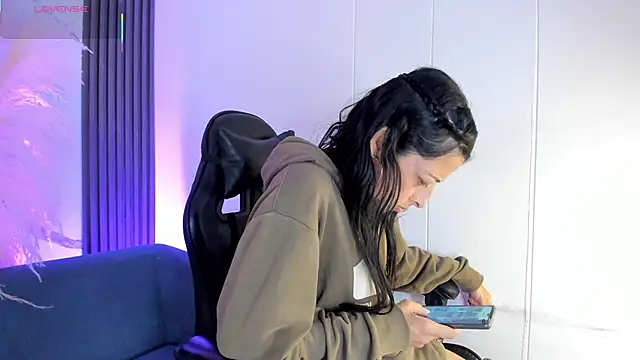 ShaunaDream online show from February 22, 4:59 am