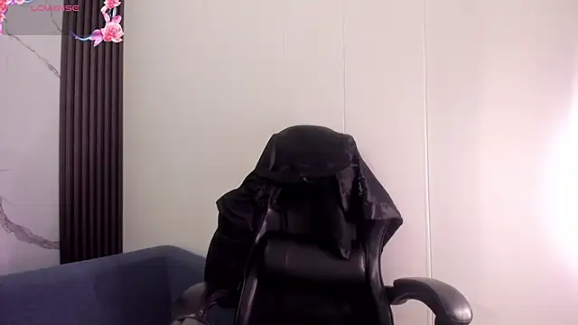 ShaunaDream online show from January 17, 5:22 am