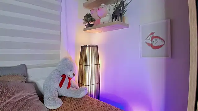 sara madrid online show from April 19, 12:39 pm