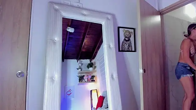 sara madrid online show from March 13, 11:37 am