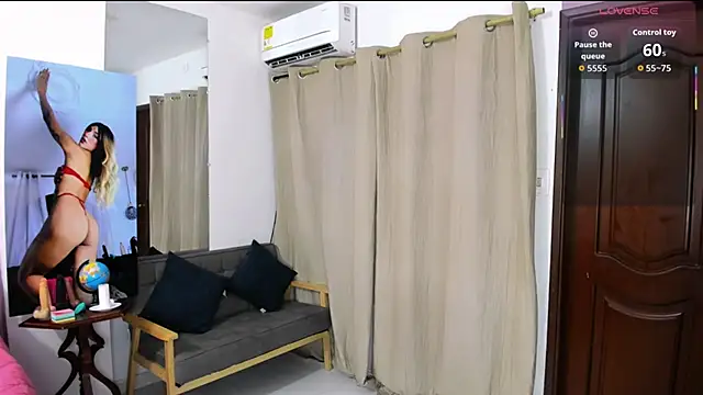 zou quira online show from February 19, 1:30 pm