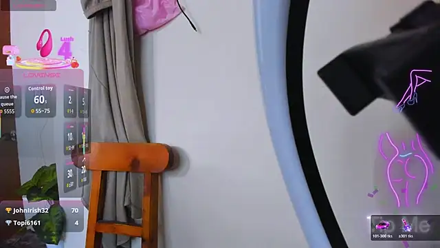 zou quira online show from November 27, 1:44 pm