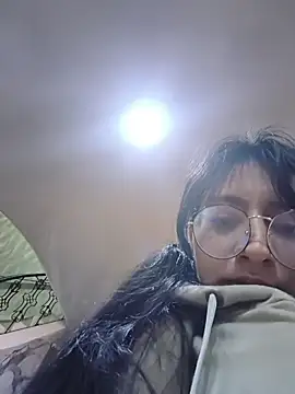 VioletxBloom online show from April 17, 12:57 am