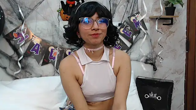 VioletxBloom online show from October 19, 9:06 pm