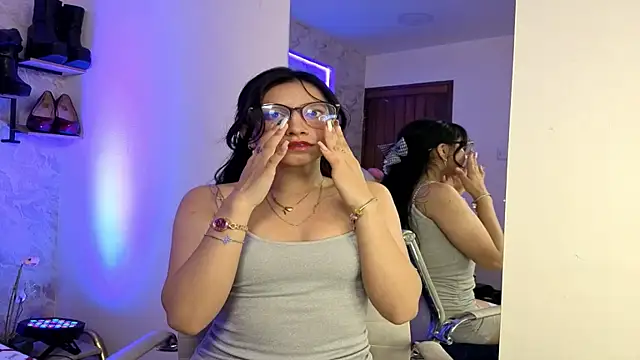 VioletxBloom online show from December 22, 8:09 pm