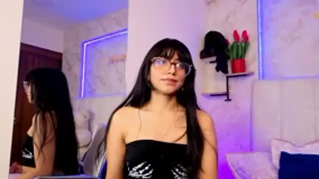 VioletxBloom online show from January 14, 7:39 pm