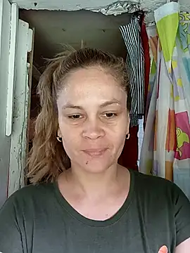 Snapshot of Chica_fuego chatting on October 12, 7:04 pm Chica fuego online show from October 12, 7:04 pm
