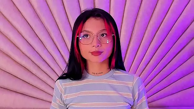 EmaDuff online show from September 25, 11:38 am