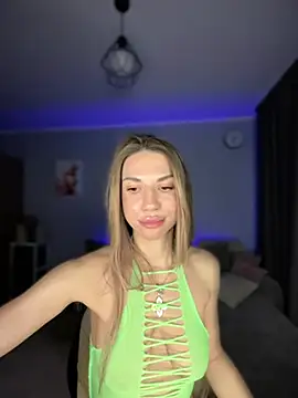 Snapshot of Prettie_Katrin chatting on March 21, 4:51 pm Prettie Katrin online show from March 21, 4:51 pm