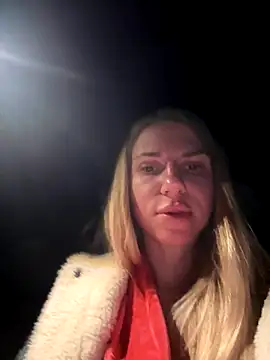 Snapshot of Prettie_Katrin chatting on November 14, 3:59 pm Prettie Katrin online show from November 14, 3:59 pm