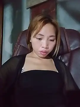 Snapshot of sulove_xx chatting on July 1, 2:28 pm sulove xx online show from July 1, 2:28 pm