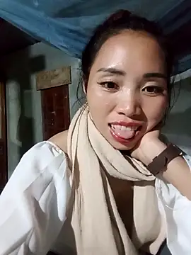 Snapshot of sulove_xx chatting on October 14, 3:01 pm sulove xx online show from October 14, 3:01 pm