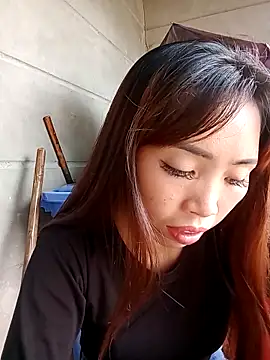 Snapshot of sulove_xx chatting on October 9, 5:52 am sulove xx online show from October 9, 5:52 am