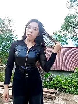 Snapshot of sulove_xx chatting on September 17, 10:39 am sulove xx online show from September 17, 10:39 am