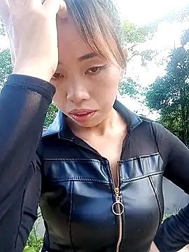 Snapshot of sulove_xx chatting on September 19, 12:14 am sulove xx online show from September 19, 12:14 am