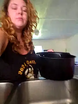 LacyLaurent online show from May 12, 1:39 pm