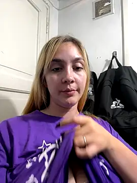 ayebran online show from November 28, 8:42 pm