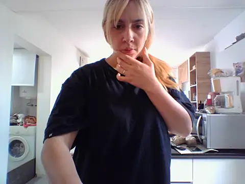 ayebran online show from October 6, 1:45 pm