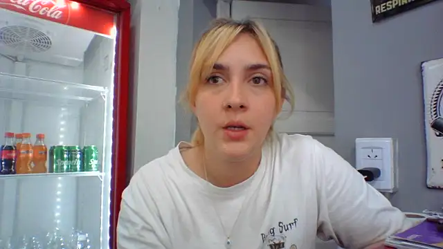 ayebran online show from October 3, 8:43 pm