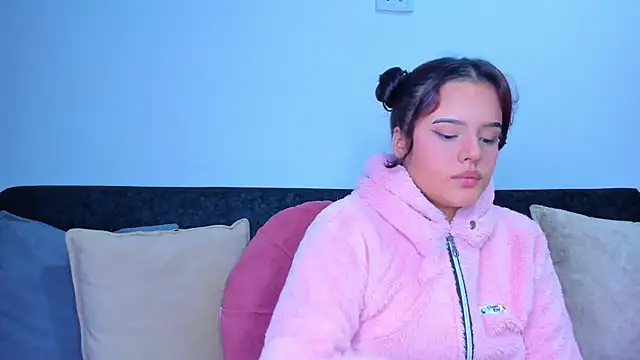 Snapshot of sweet_lily26 chatting on November 12, 3:54 am sweet lily26 online show from November 12, 3:54 am