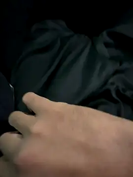 Snapshot of monster20cm chatting on November 9, 10:47 pm monster20cm online show from November 9, 10:47 pm