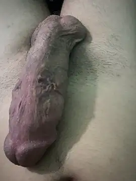 Snapshot of monster20cm chatting on October 4, 11:39 pm monster20cm online show from October 4, 11:39 pm