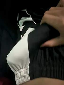 Snapshot of monster20cm chatting on November 14, 12:03 am monster20cm online show from November 14, 12:03 am