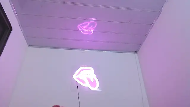 valerii fox 69 online show from February 6, 11:23 pm