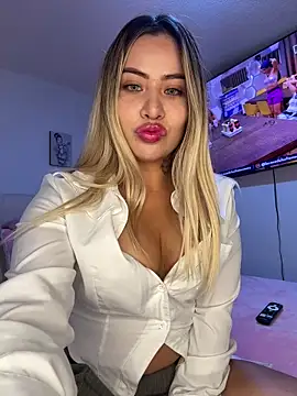 Snapshot of gigiprinces_01 chatting on February 14, 3:07 am gigiprinces 01 online show from February 14, 3:07 am