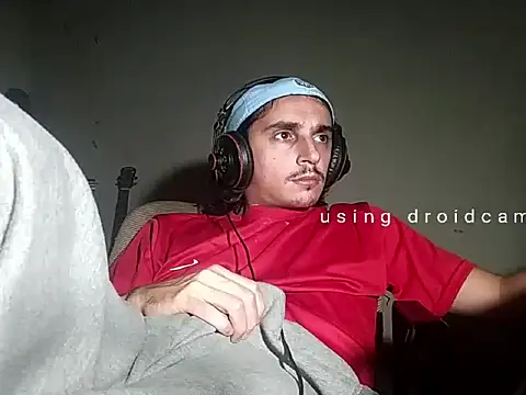 Snapshot of papito20cm chatting on January 10, 5:14 am papito20cm online show from January 10, 5:14 am