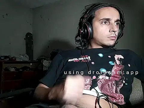 Snapshot of papito20cm chatting on March 4, 12:18 am papito20cm online show from March 4, 12:18 am