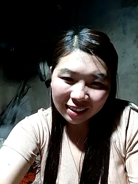 quynhkoolbae online show from December 5, 1:32 pm