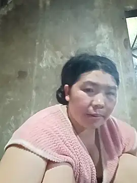 quynhkoolbae online show from May 9, 1:03 pm